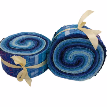 Blue Horizon. Batikrulle med 40 st 2,5 inch remsor. Blå remsor.