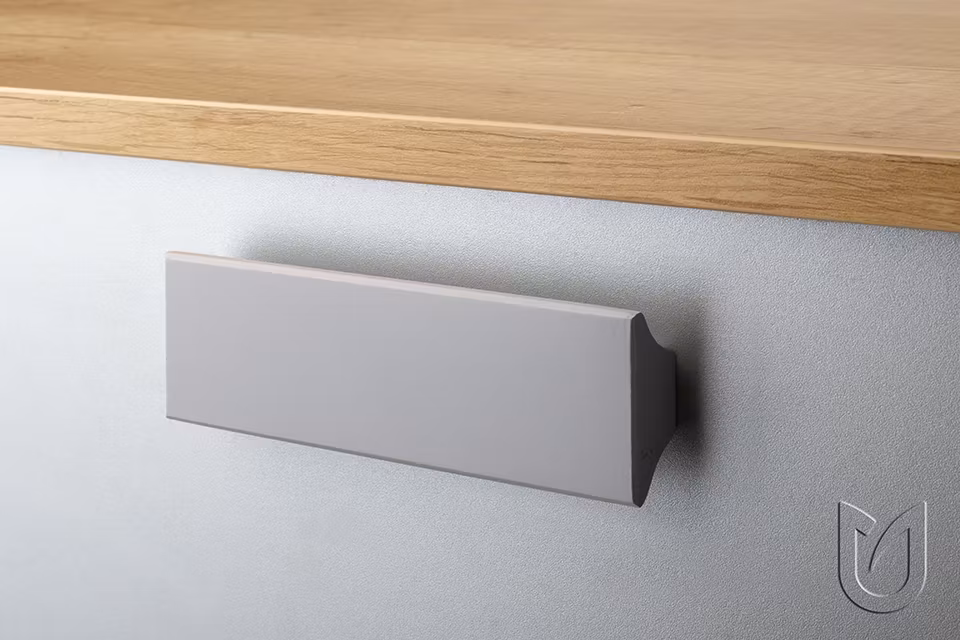 Ek trähandtag Oblong