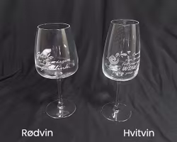 Vinglass med gravering - Eget design