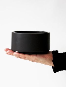 Keramikskål två storlekar, svart