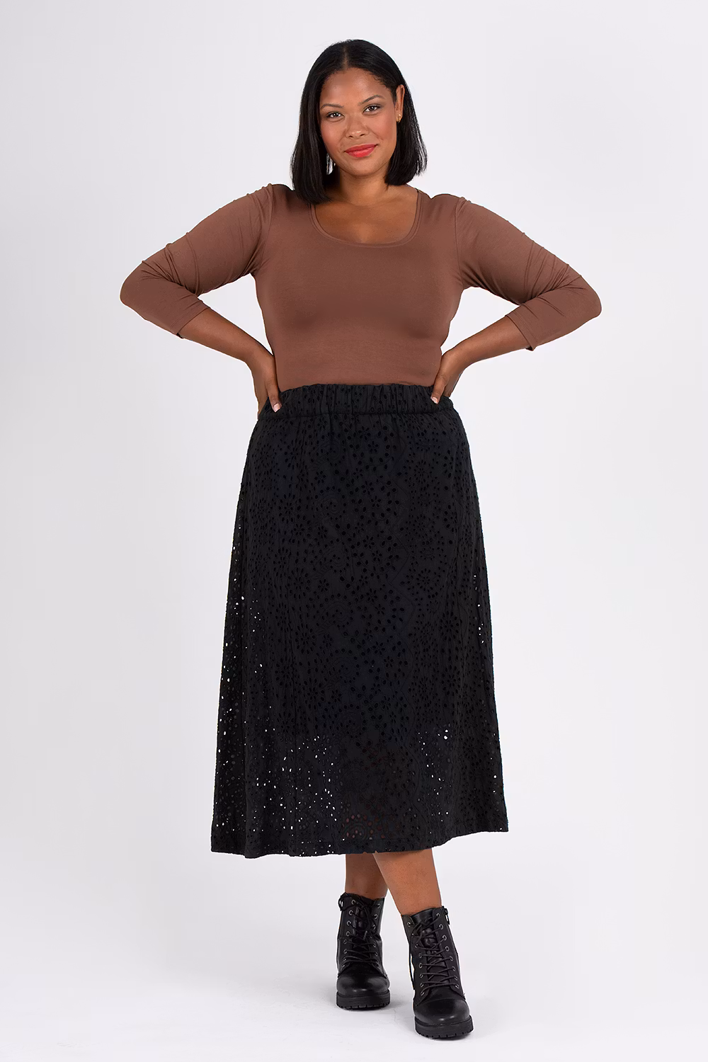 Nio skirt black embroidery