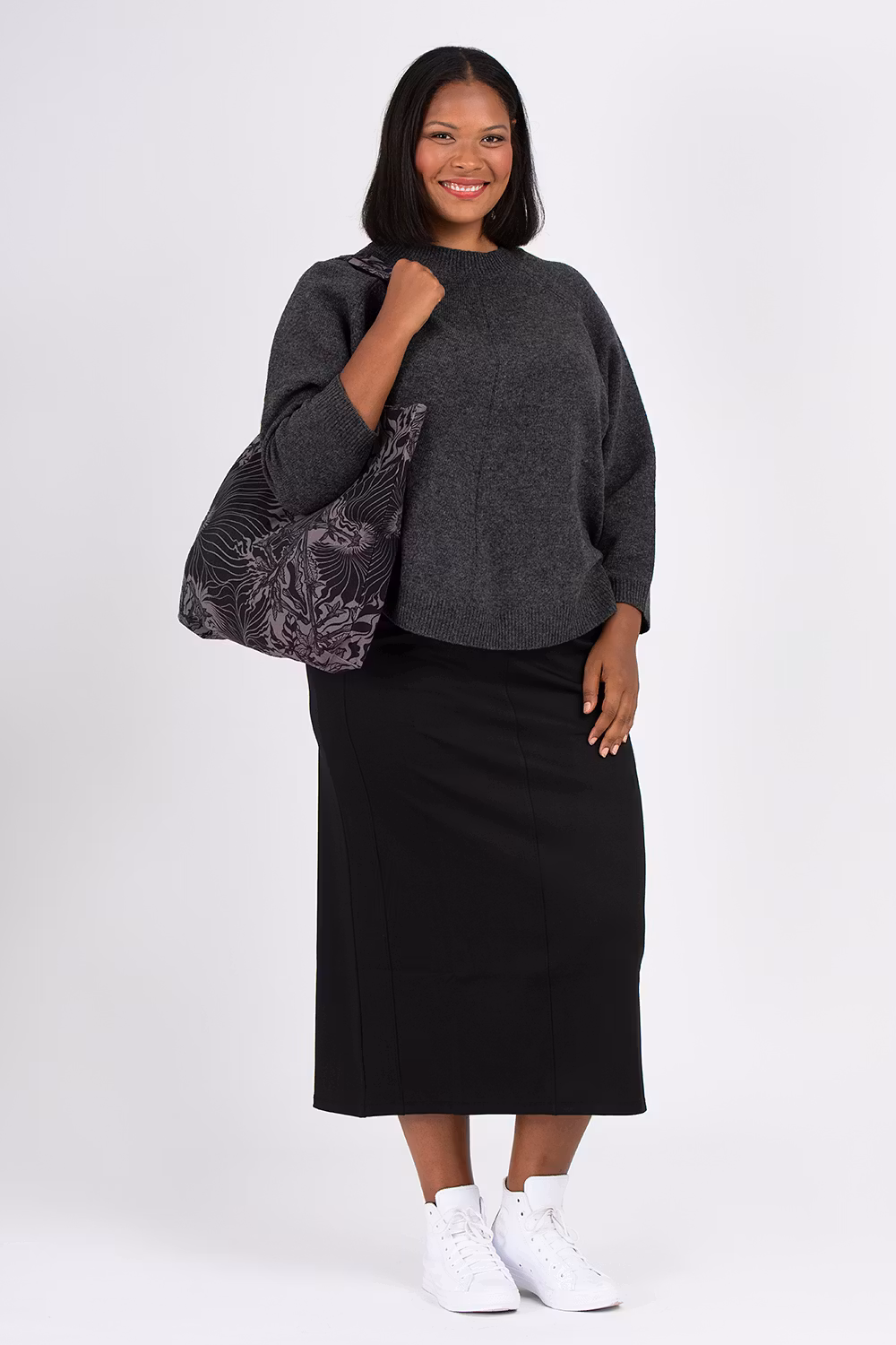 One - knitted sweater grey