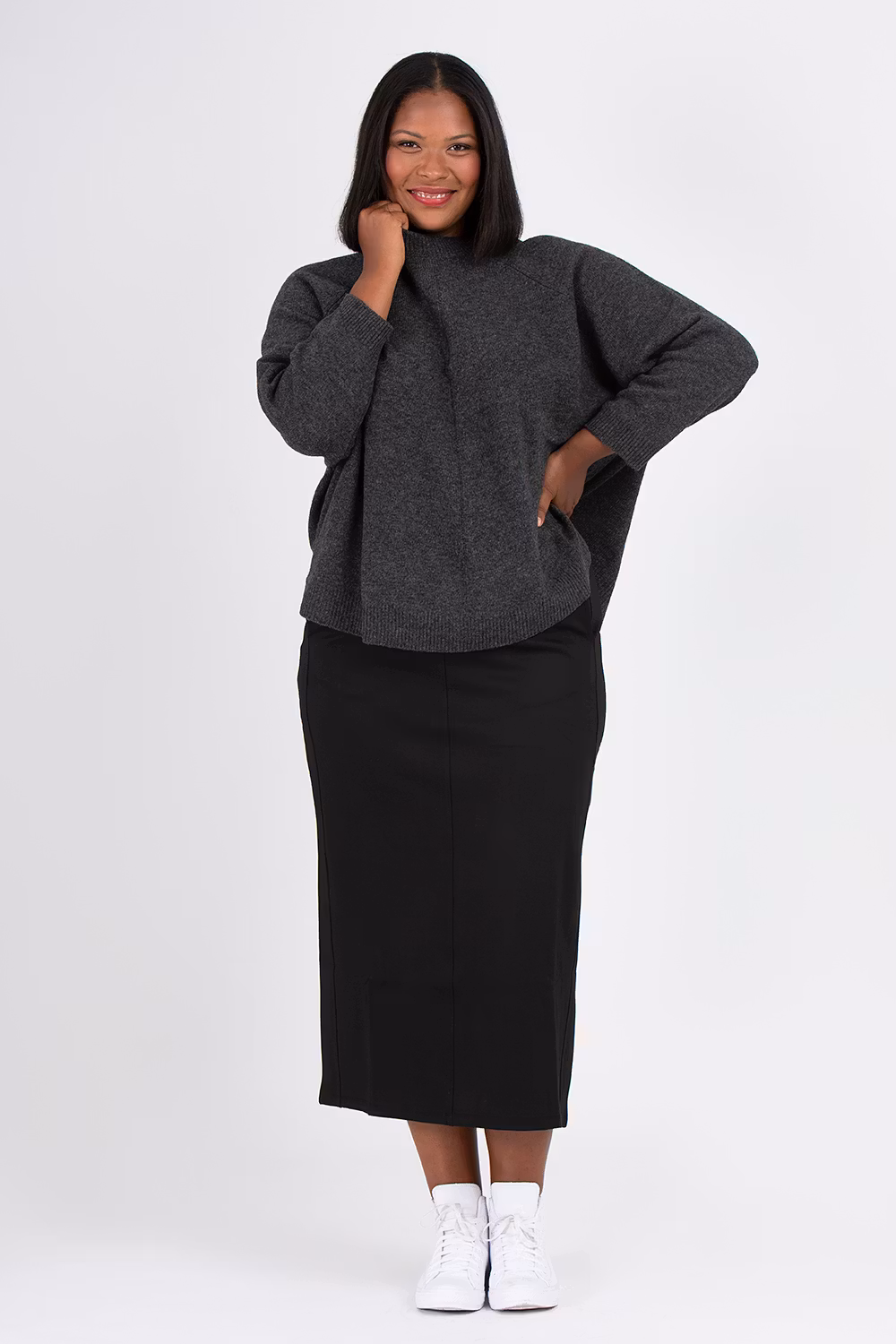 One - knitted sweater grey
