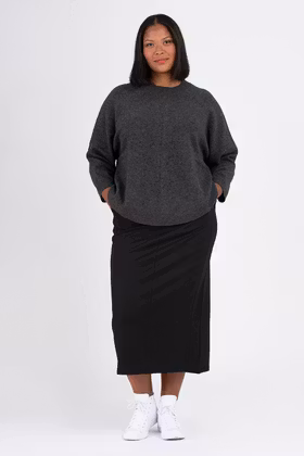 One - knitted sweater grey