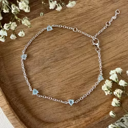 Akvamarin armband – hjärtformade kristaller