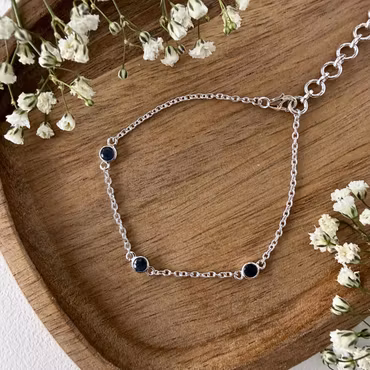 Labradorit armband – tre små kristaller