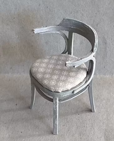 Grå stol