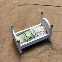 Docksäng, vit med grön