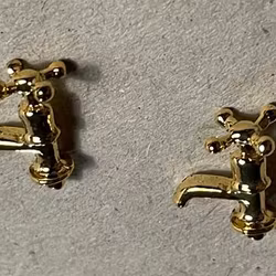 Kranar, mässingsfärg