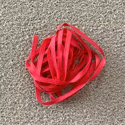 Satinband, rött, 2 mm
