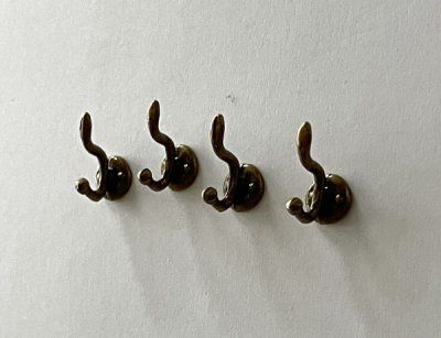 Krokar i metall, 4 st