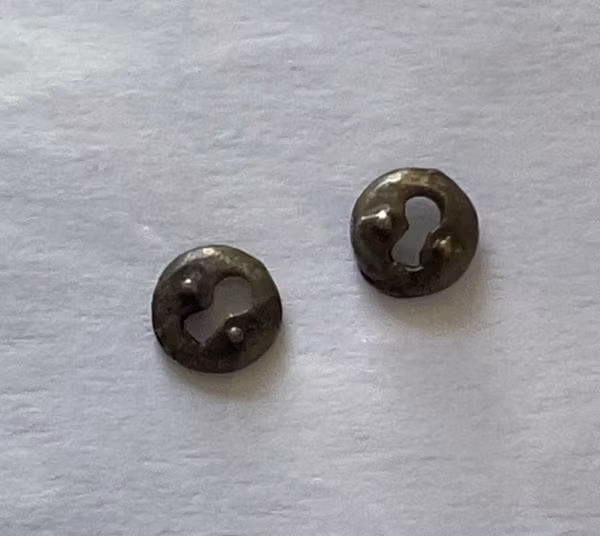 Nyckelhål/nyckelplåt, liten,2 st