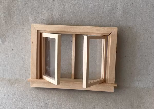 Fönster omålat ca 95 x 70 mm