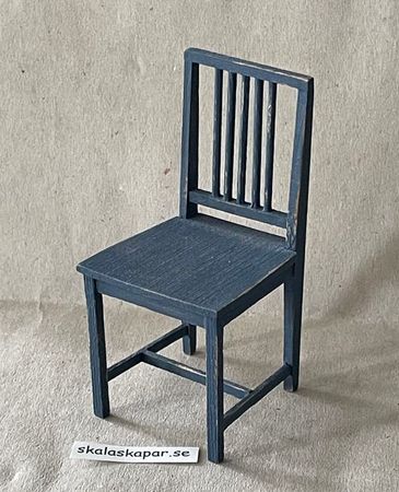 Stol, blåmålad