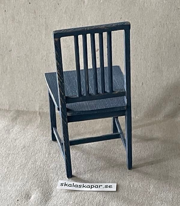 Stol, blåmålad