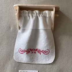 Paradhanddukshylla, rött tryck