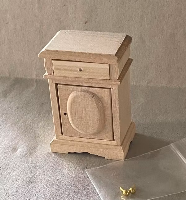 Sängbord, omålat