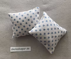 Kuddar, blå stjärnor (04)