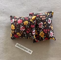 Kuddar, gula blommor (07)