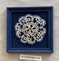 Tavla med frivolitetsarbete, "Karin"