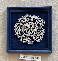 Tavla med frivolitetsarbete, "Karin"