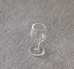 Munblåst glas på fot