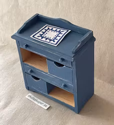 Blå byrå eller skötbord