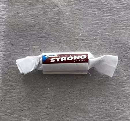 Strong, förpackning