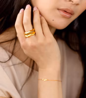 Bolded Wavy Ring Shiny Gold Syster P
