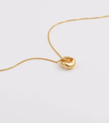 Bolded Wavy Necklace Shiny Gold Syster P