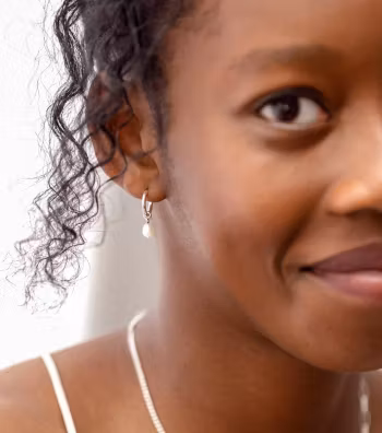 Treasure Pearl Hoops Silver Syster P