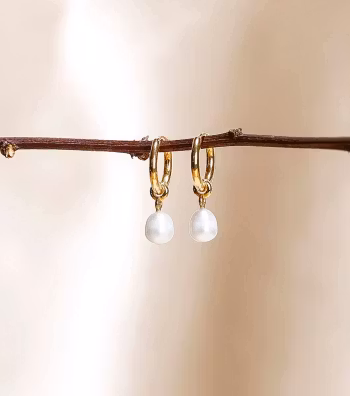 Treasure Pearl Hoops Gold Syster P