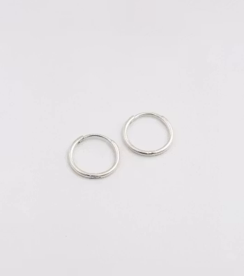 Beloved Small Hoops Silver Syster P