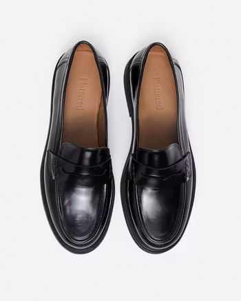 Sadie Leather Black Flattered