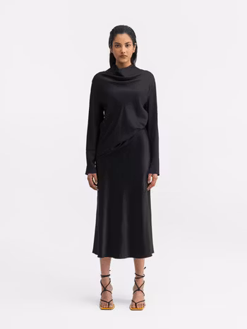 Hana Silk Skirt Black Ahlvar Gallery