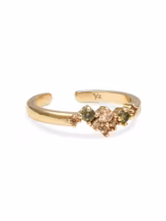 Petite Meadow Ring Peridot Ylva Li