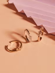 Petite Meadow Ring Peridot Ylva Li