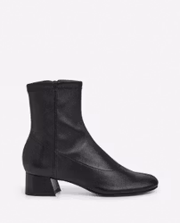 Ember Leather Black Flattered