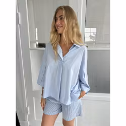 Klara Shirt Light Blue Continue