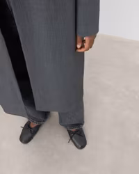 Blaise Leather Black Flattered