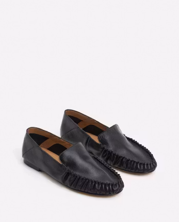 Bon Bon Leather Black Flattered