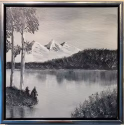 Sort hvitt naturbilde i sølvfarga ramme