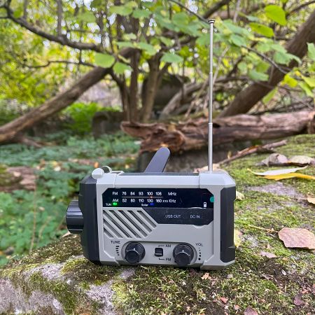 Nödradio modell 2
