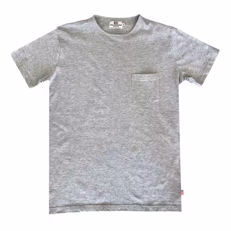 The Defender enfärgad t-shirt med bröstficka Gråmelerad S-XXL