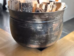 Kruka större storlek i robust metall