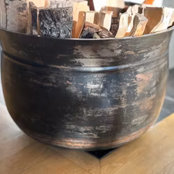 Kruka större storlek i robust metall