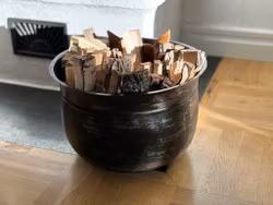 Kruka större storlek i robust metall