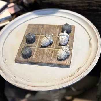 Spel tre i rad vitlök/ekollon