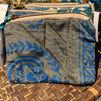 Väska portmonä eller necessär, små unika quiltade, Ib Laursen