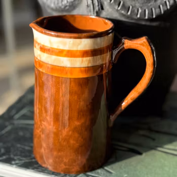 Kanna glaserad med pärlemor skimmer England vintage